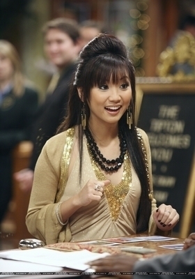london-london-tipton-7254868-280-400