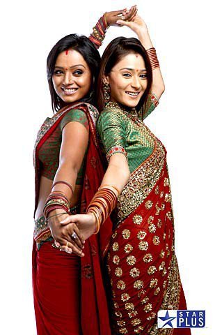 STARR4 - SARA KHAN AND PARUL CHAUHAN photoshoot at star parivaar awards 2010