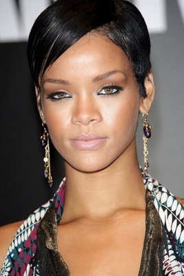 Rihanna-3 - rihanna