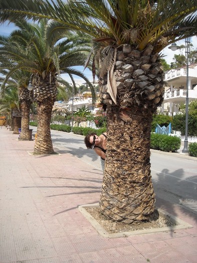 DSCN4177; Pe faleza in Secca Grande
