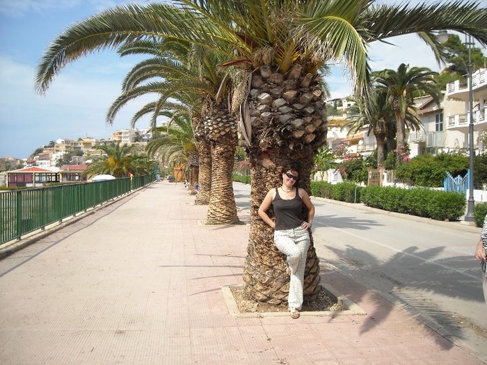 DSCN4180; Pe faleza in Secca Grande
