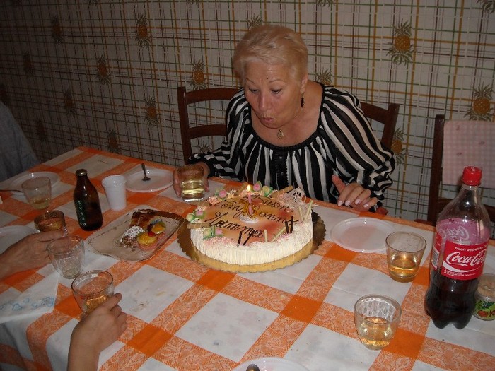 DSCN4227; Mama a implinit 70 de ani
