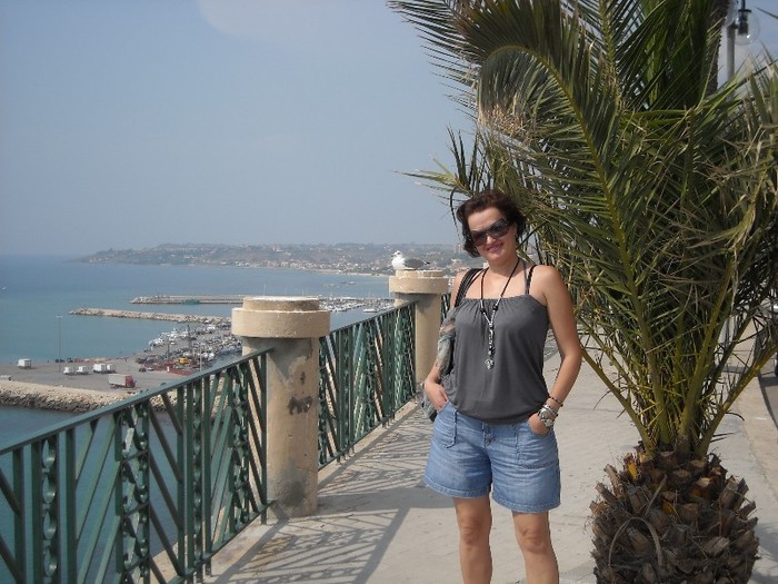 DSCN4258; Pe faleza In Sciacca
