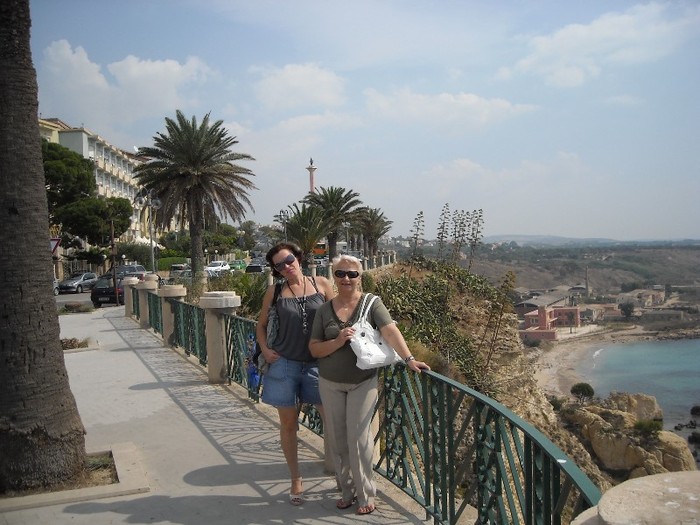 DSCN4273; Pe faleza In Sciacca
