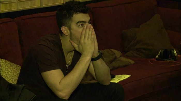 bscap0024 - Joe Jonas - VEVO News The Road To Fastlife Episode 1