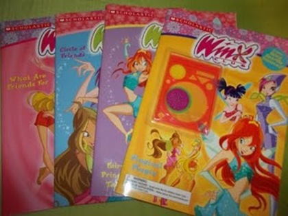 Carti de colorat Winx