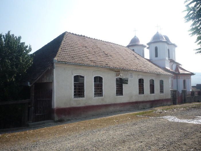 Căminul Cultural din Drăuşeni pe care se află placa comemorativă .