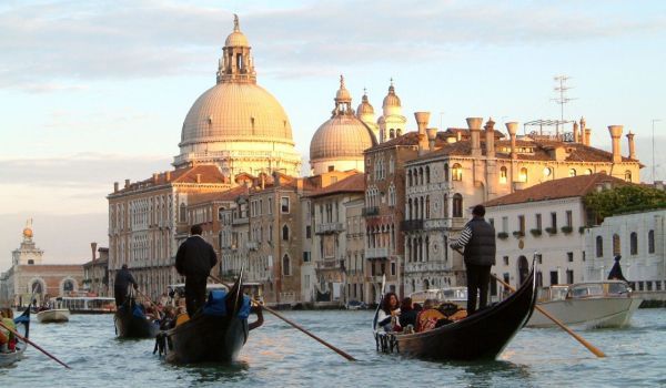 venetia gondola