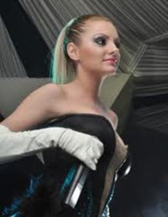 imagesCAUXYM5U - alexandra stan