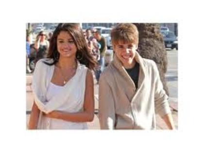 imagesCAFT5BLH - justin si selena