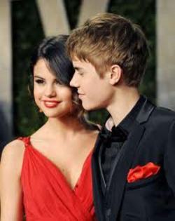 imagesCAQGETOM - justin si selena