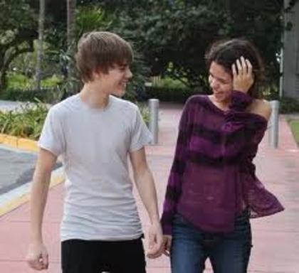 imagesCA3TBU0M - justin si selena