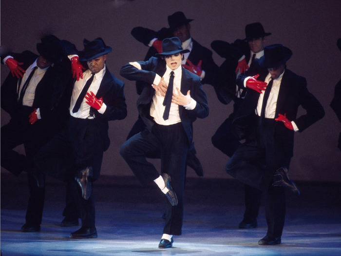 Dangerous-michael-jackson-music-videos-11394577-1200-902 - Michael Jackson