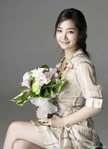 4 - Park Min Young