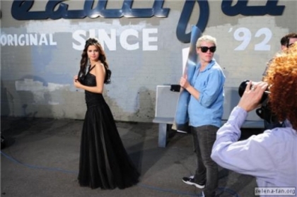 normal_145 - 12 02 2011 Filming Her new Music Video Graffiti in downtown Los Angeles