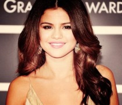 40093649_EXJBKKYJO - selena gomez