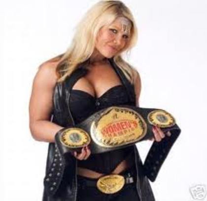 imagesCADM2WZM - divas champion