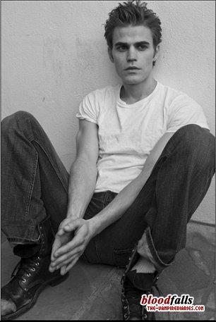 183335_10150106951013656_341371308655_6242466_818979_n - Paul Wesley