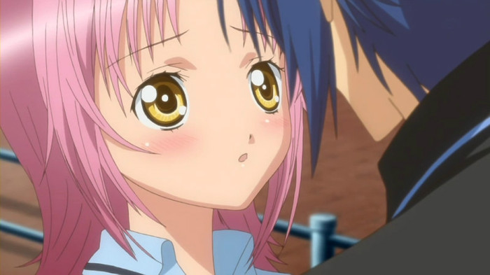 ikuto and amu 28 Ce atent se uita Amu la Ikuto:))