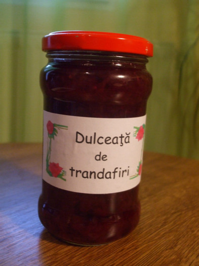 dulceata de trandafiri 2011; 10 lei borcanul
