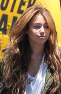 33717356_LQSIBDVYZ - miley