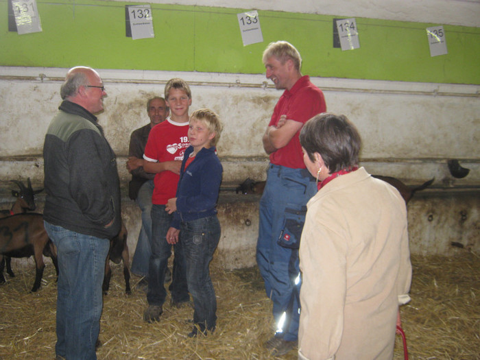 crescatori de alpina franceza la expozitie - Saanenziege fam Linbichler Elisabeth u Hubert