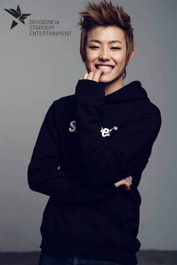 ukwon - Trupa Block B