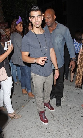 Joe+Jonas+Joe+Jonas+Leaving+House+Blues+West+SeG4o3sG26el - Joe Jonas Leaving House Of Blues In West Hollwyood