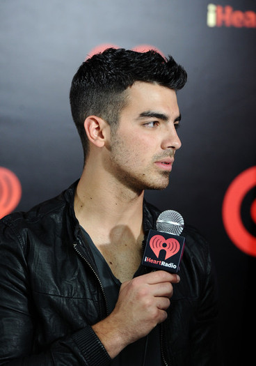 Joe+Jonas+iHeartRadio+Music+Festival+Day+1+lht2_vnyld5l