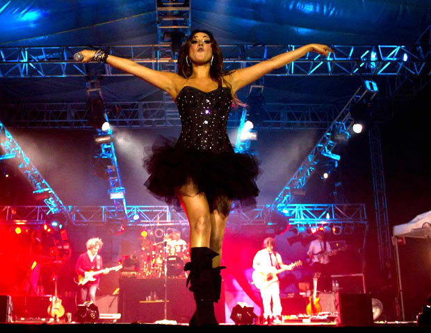 17259_20111002011644-1317579404-R003 - 0 Vampira Dulce