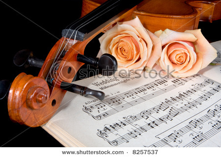 stock-photo-sheet-music-of-the-wedding-march-with-roses-and-violin-8257537