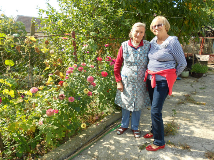 eu cu mama - MAMA ROZALINA 2011si 2 012 2013