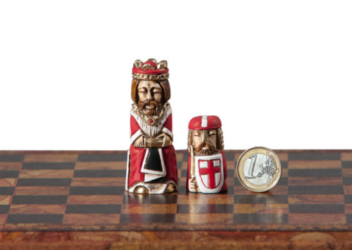 Sah 28x28 de cm _ 550 de lei..3