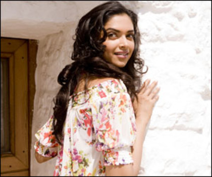 M_Id_52848_Deepika_Padukone[1]