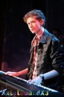 48658414_GHTADRDWQ - Poze cu Pariu cu viata