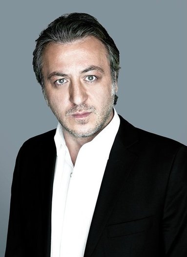 269052_252390798111396_235988693084940_1233732_2498965_n