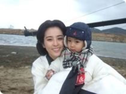 39879232_PWTEBHWBQ - Jumong-in spatele camerei