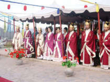 40422018_NUNVJSPVQ - Jumong-in spatele camerei