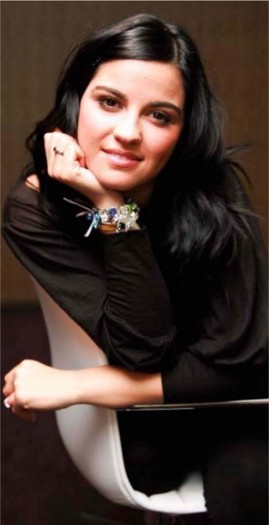 e - Maite Perroni