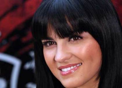 maite-perroni-370x270 - Maite Perroni
