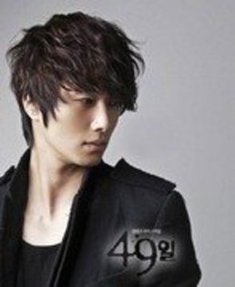 47917052_VPYEZRCUM - Jung Il Woo