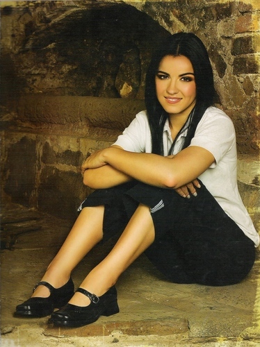 resize (18) - Maite Perroni