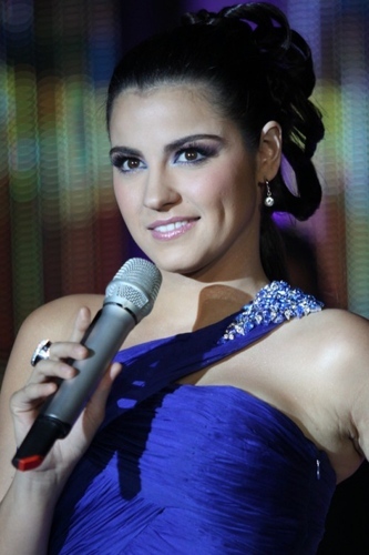 resize (29) - Maite Perroni