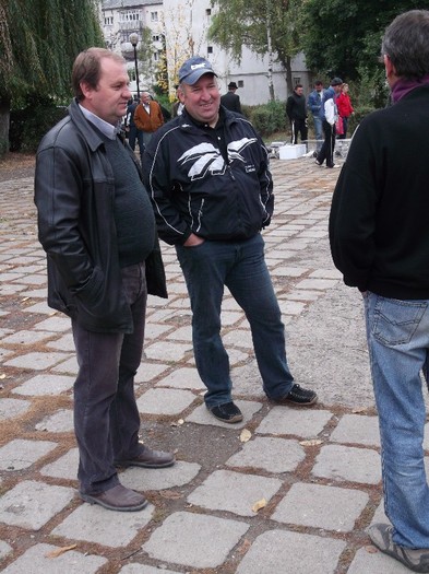 PATRONUL SI LOCTIITORUL LUI; DANUT PETRAS din TZIGAU
