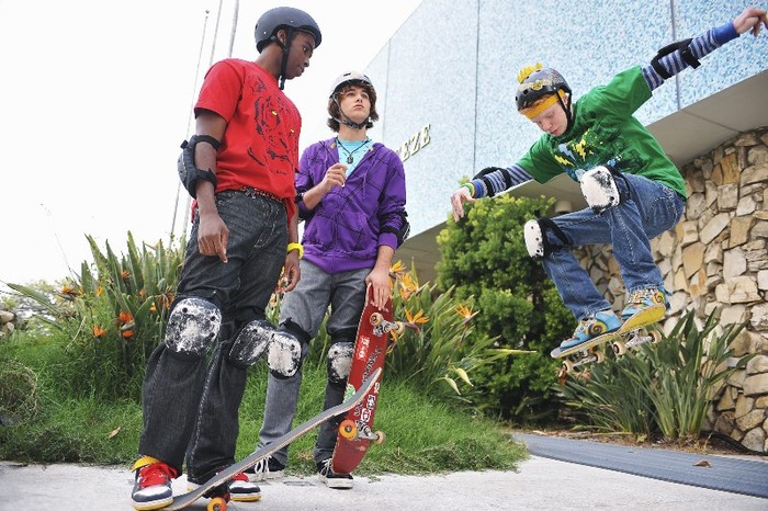 Zeke and Luther (image 1) - zeke si luther
