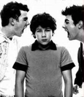 Jonas-Brothers - jonas brothers