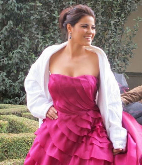 299825686 - 1-Maite 3