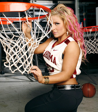 March-Madness-Natalya-wwe-divas-5303859-340-390 - divas sport