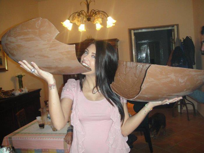 298255_127653040668287_118975374869387_109947_1532266842_n - antonia iacobescu