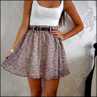 Cei doi merg spre casa lui Jake, cand ajung acolo...